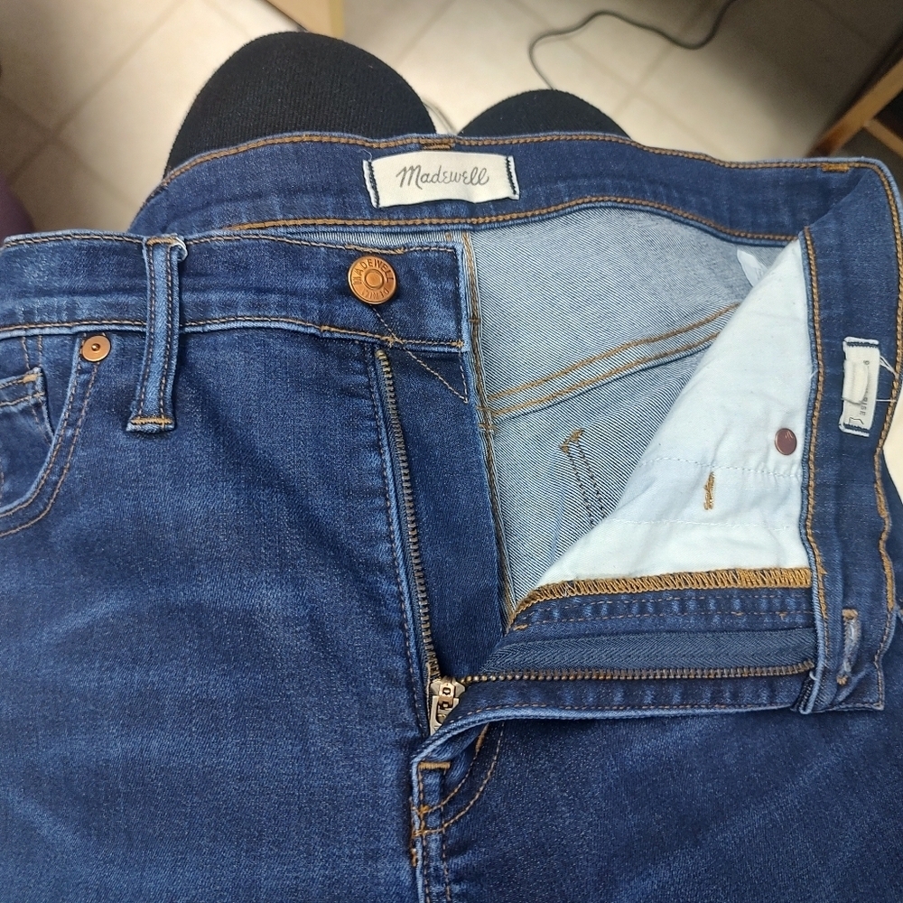 Maxwell Size 30 9 inch High Rise Skinny Jeans! - Picture 3 of 10